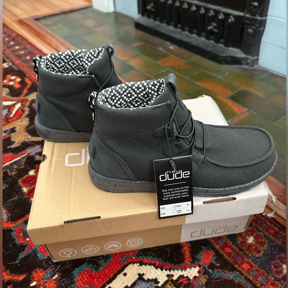 Brand New/Never Worn Hey Dude Lea Boots